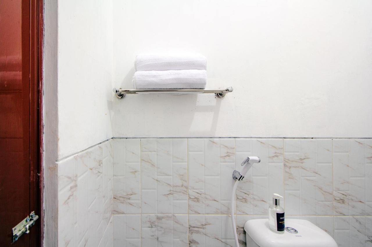 Spot On 2107 Ijo Pupus Syariah Residence Baturetno Exterior photo