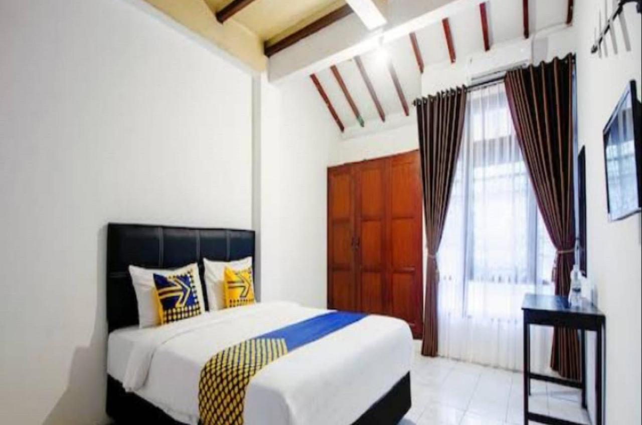 Spot On 2107 Ijo Pupus Syariah Residence Baturetno Exterior photo