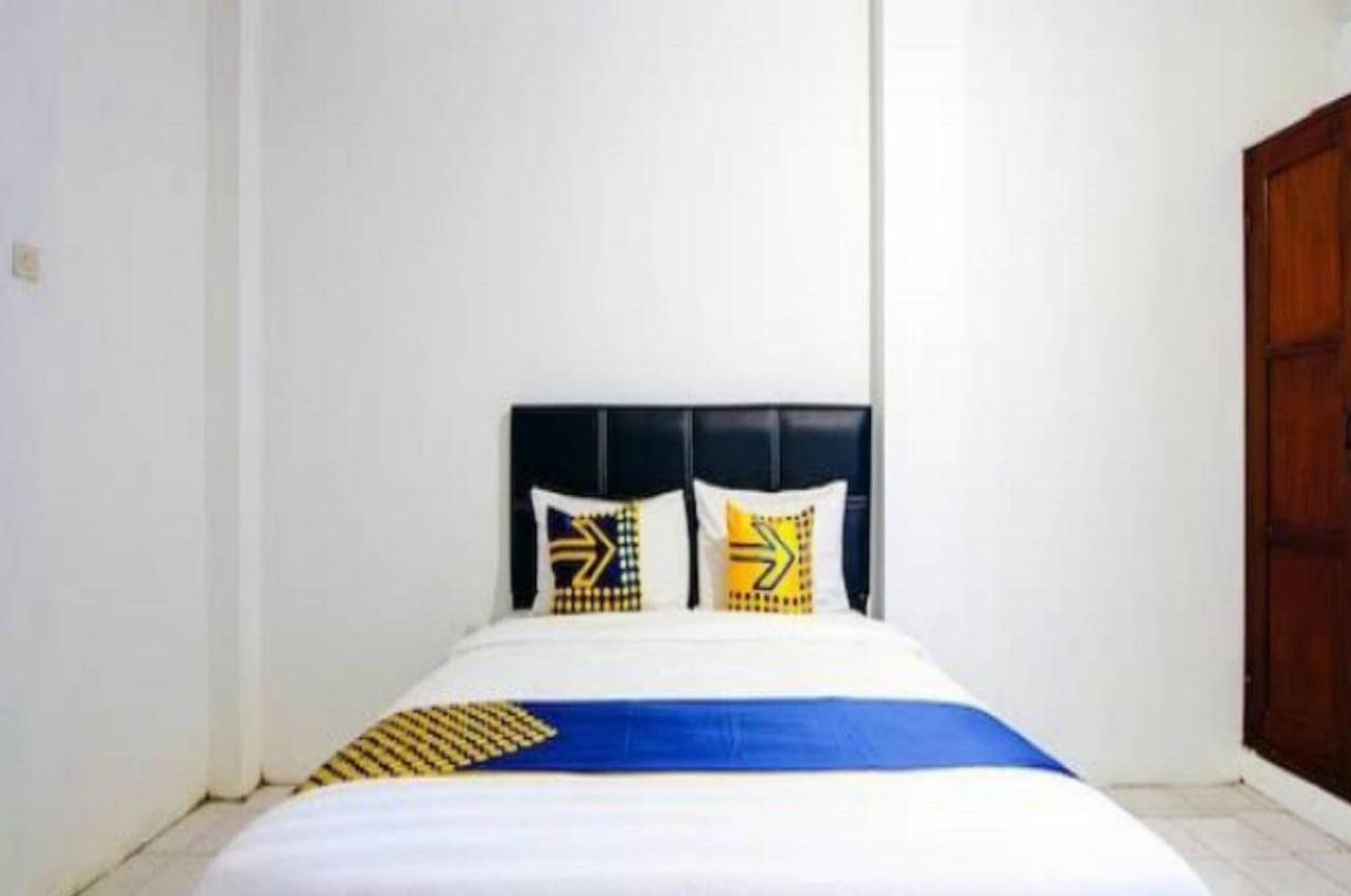 Spot On 2107 Ijo Pupus Syariah Residence Baturetno Exterior photo